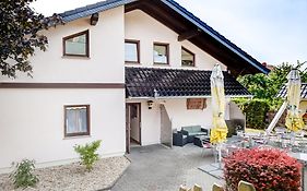 Cafe Hoyer Pension Und Appartements